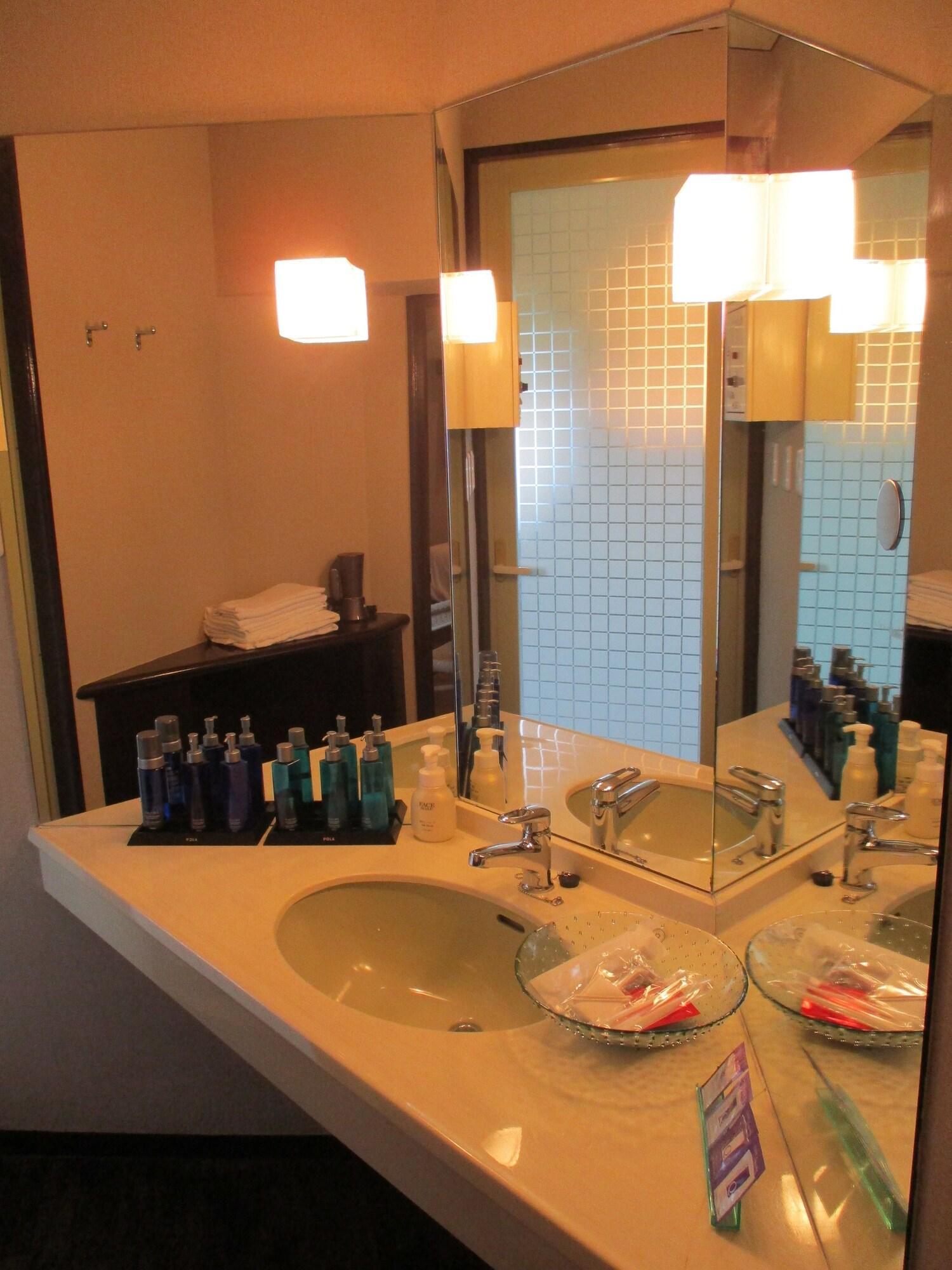 Rycom Crystal Hotel Okinawa Екстериор снимка