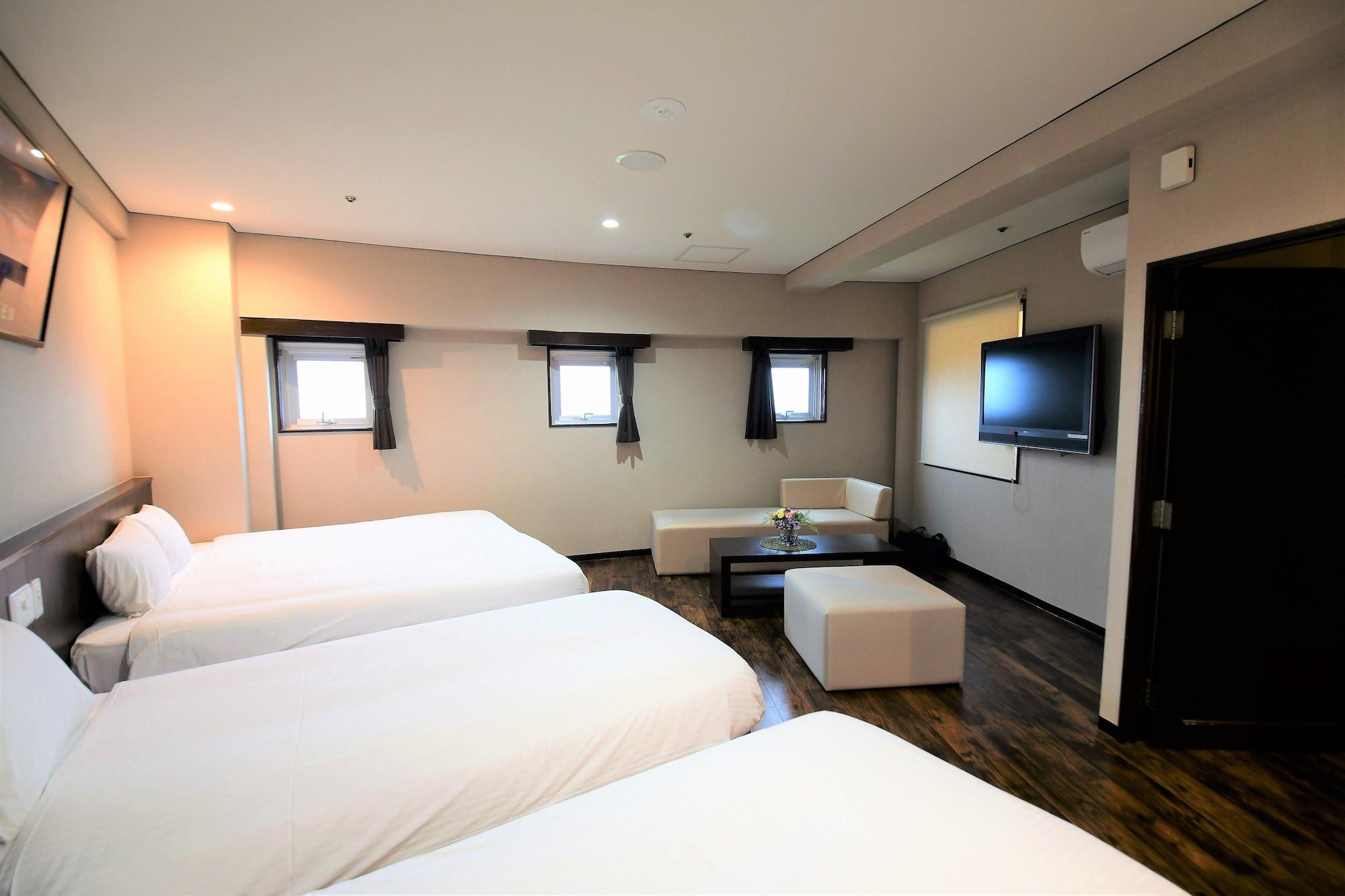Rycom Crystal Hotel Okinawa Екстериор снимка
