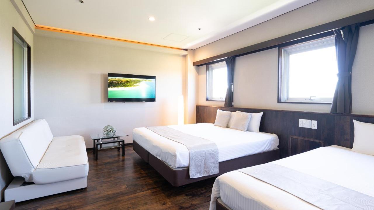 Rycom Crystal Hotel Okinawa Екстериор снимка