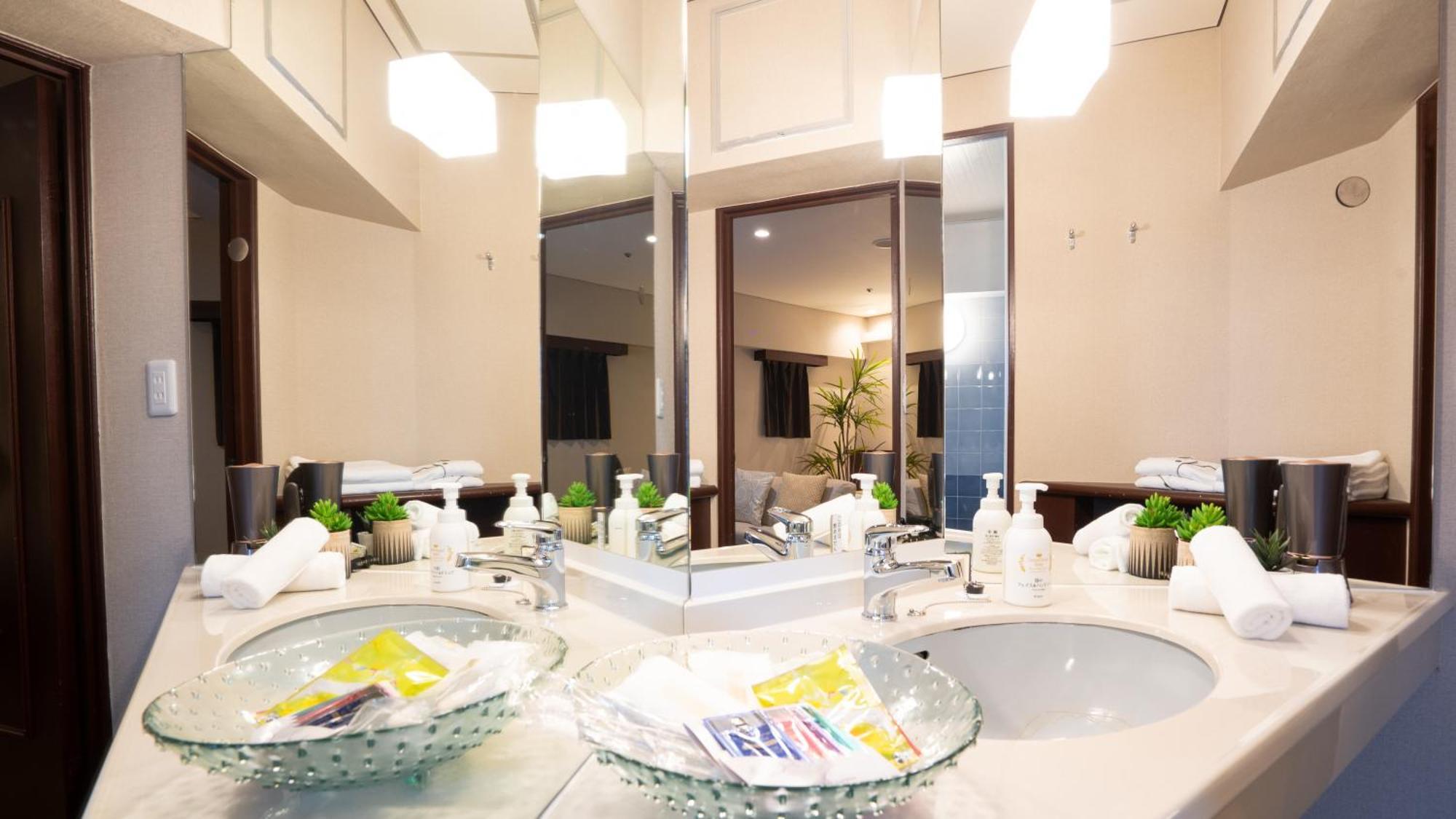 Rycom Crystal Hotel Okinawa Екстериор снимка